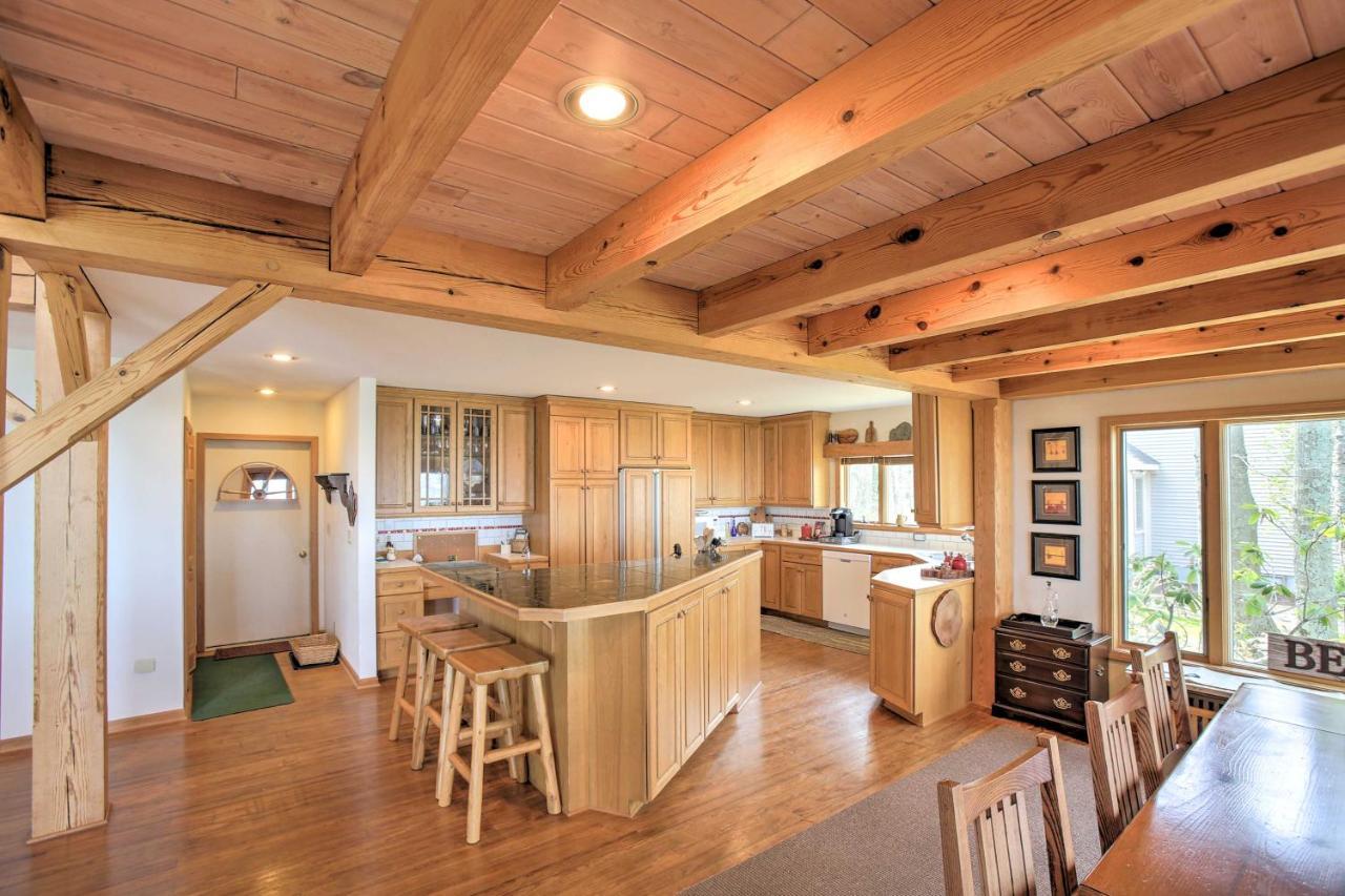 Gorgeous Charlevoix Home on Lake Michigan! Ellsworth Buitenkant foto