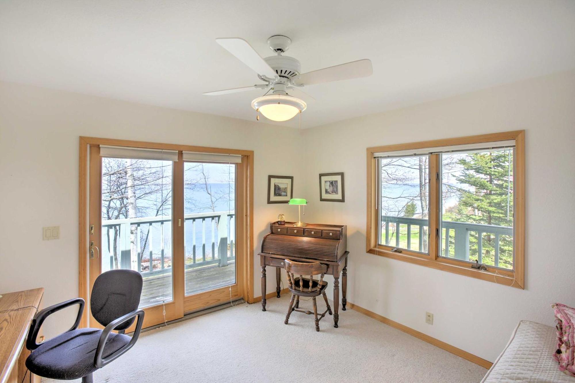 Gorgeous Charlevoix Home on Lake Michigan! Ellsworth Buitenkant foto